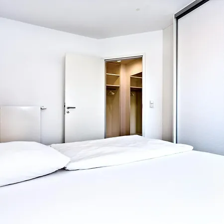 Alte Liebe, Ra306 아파트